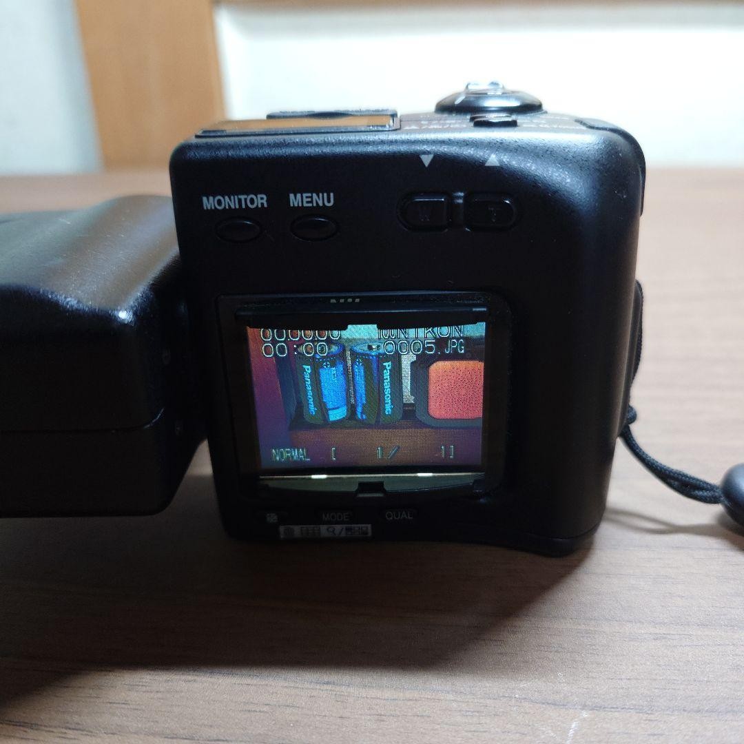 Nikon COOLPIX 950 Digital Camera Console