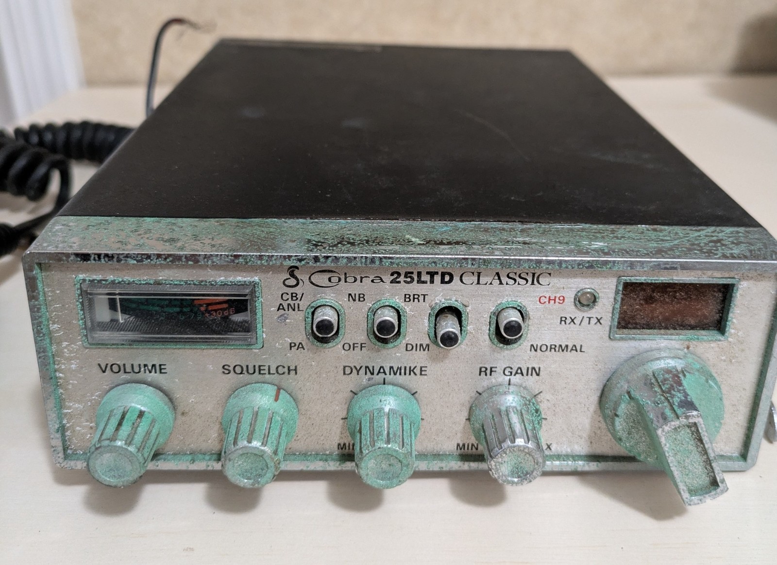 Cobra 25 Ltd Classic CB Radio Vintage No Power Supply or Handheld Mic Not Tested