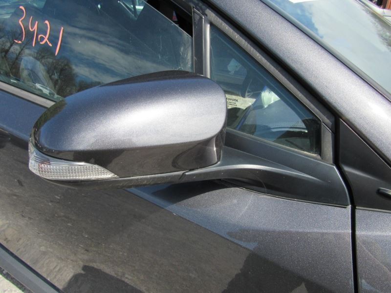 C-HR 2020 Glove Box 961231
