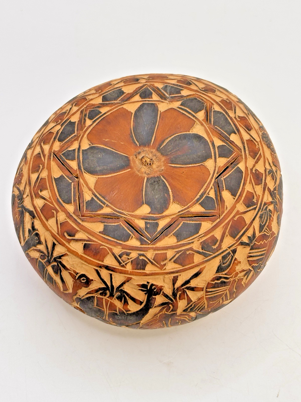 Hand Carved VTG Peruvian Storyteller Gourd 5” X 3" Peru Folk Art Couple Llama