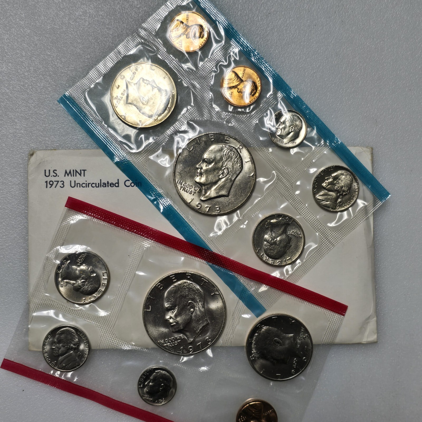 US Mint Sets 1968 - 1981 14 Uncirculated P & D Sets Includes 3 Silver Halves OGP