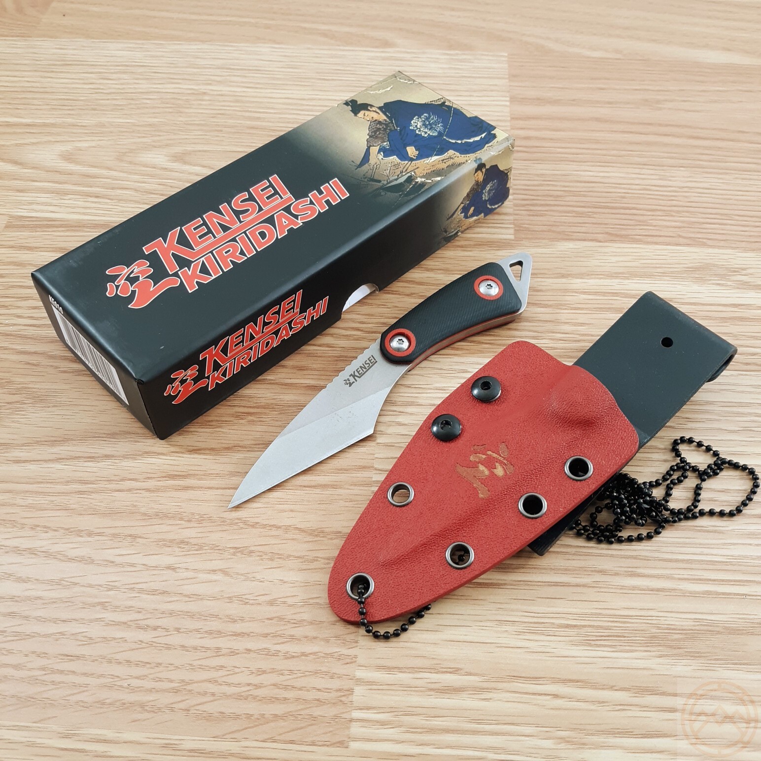 Kensei Kiridashi Fixed Knife 3Cr13 Steel Blade Textured Black/Red G10 Handle 010