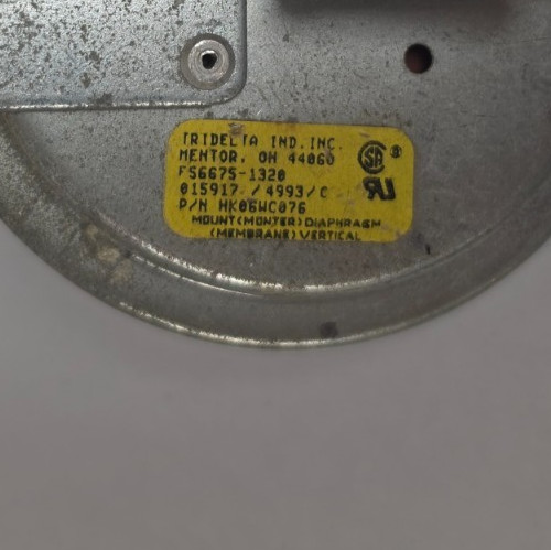 Tridelta Pressure Switch FS6675-1320; HK06WC076; *Pre-Owned*