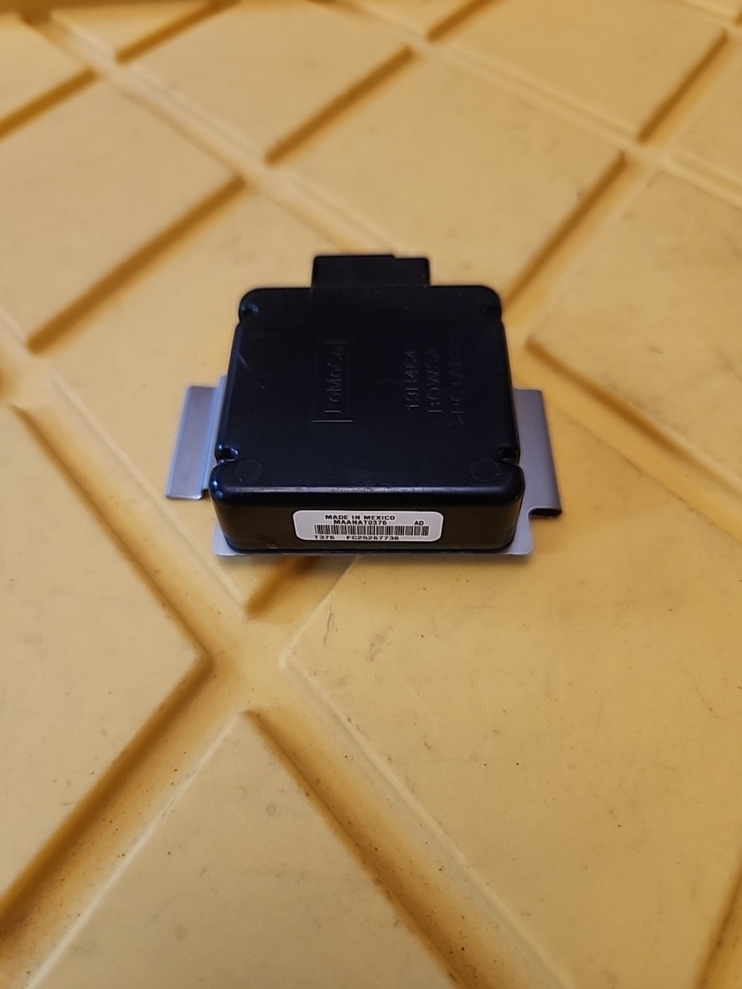 Ford F250 F350 F450 GPS Antenna Control Module DC3T-19H646-BD 2013 - 2016 14 15