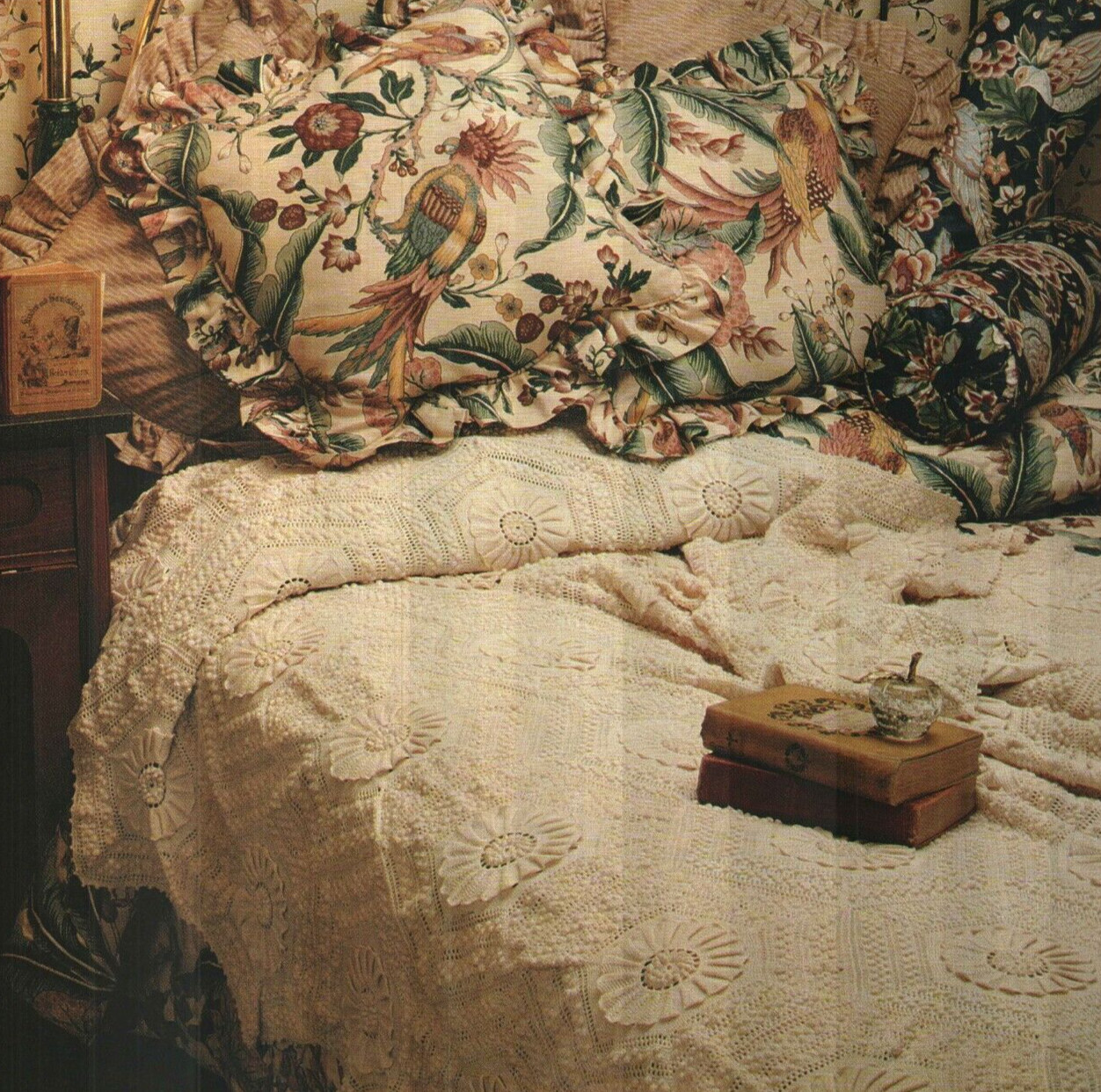 A CLASSIC COVERLET BEDSPREAD HOME DECOR CROCHET PATTERN INSTRUCTIONS