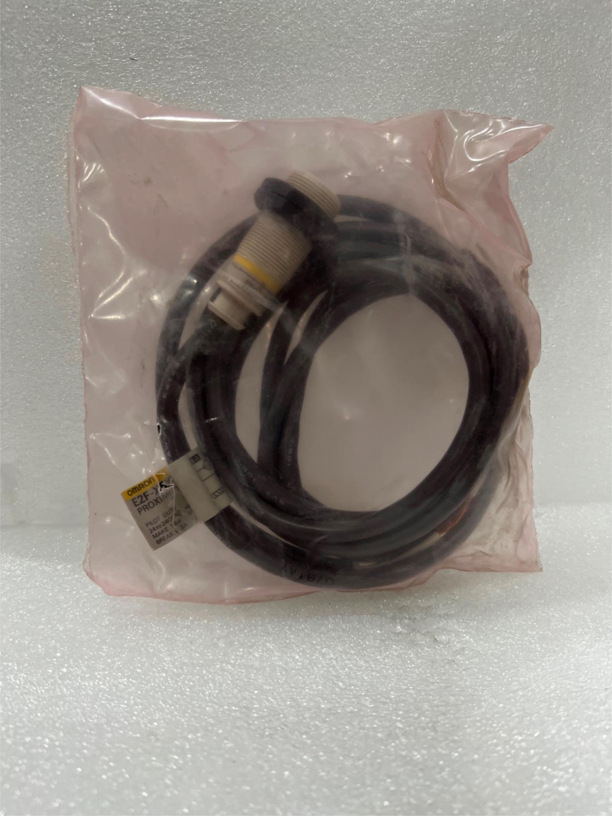 Omron, E2F-X5Y1-US, Proximity Sensor, New
