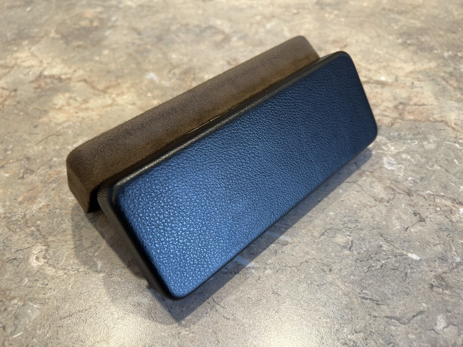 Randy Jackson Hard Sided Eyeglass Case Clamshell Brown Suede