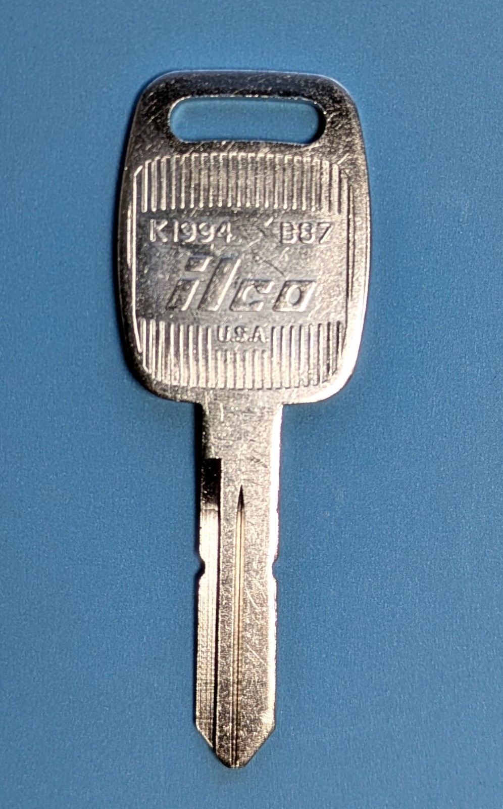 K1994 B87 Uncut SINGLE KEY blank For Kenworth Ilco Made USA