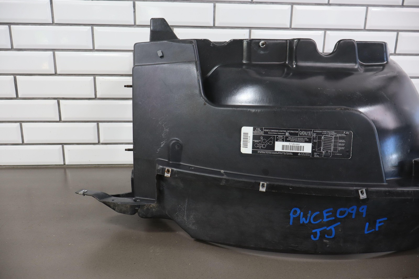 97-04 C5 Corvette Left Driver Front Inner Fender Structure *Damaged*