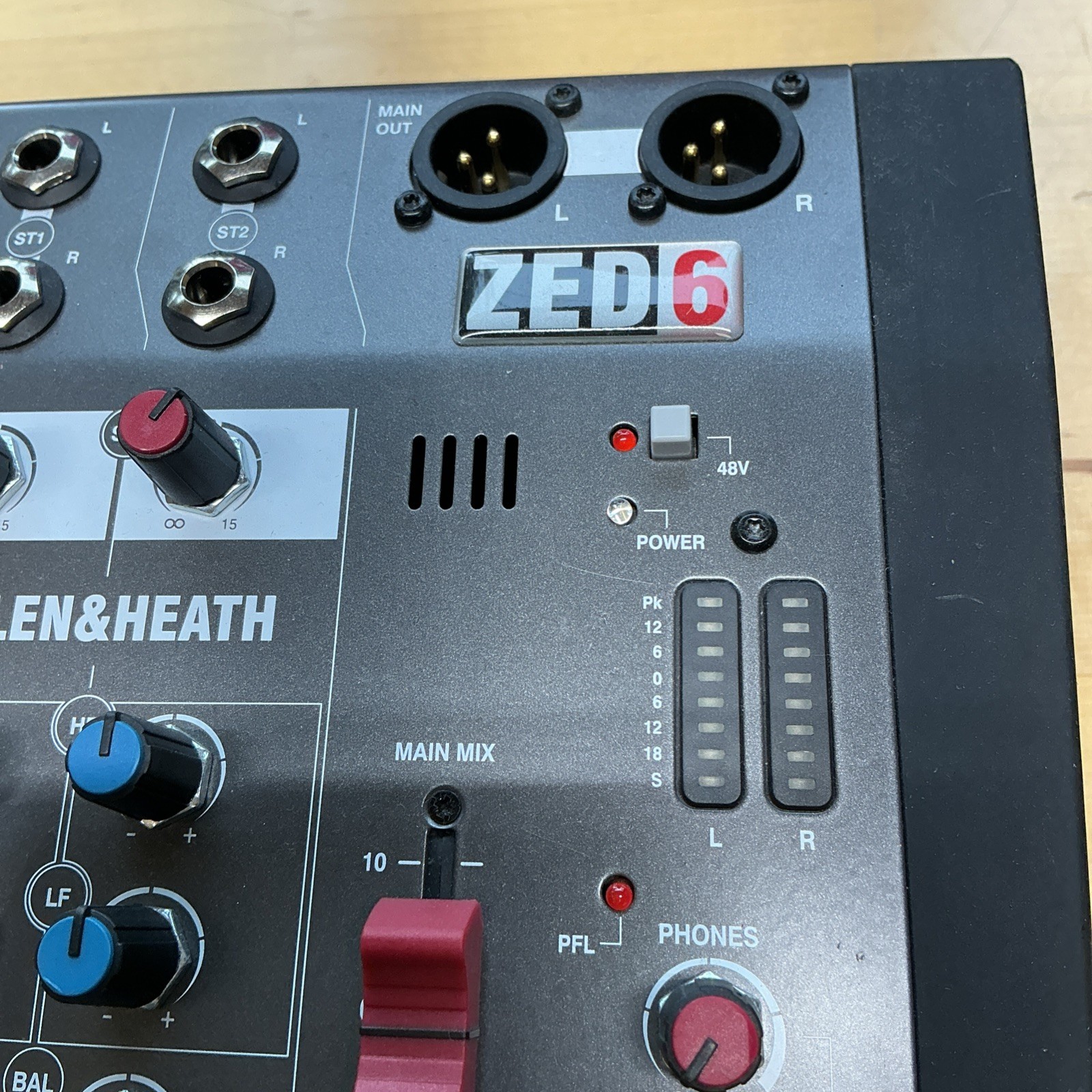 Allen & Heath ZED-6 Analog Mixer w/ Power Cable