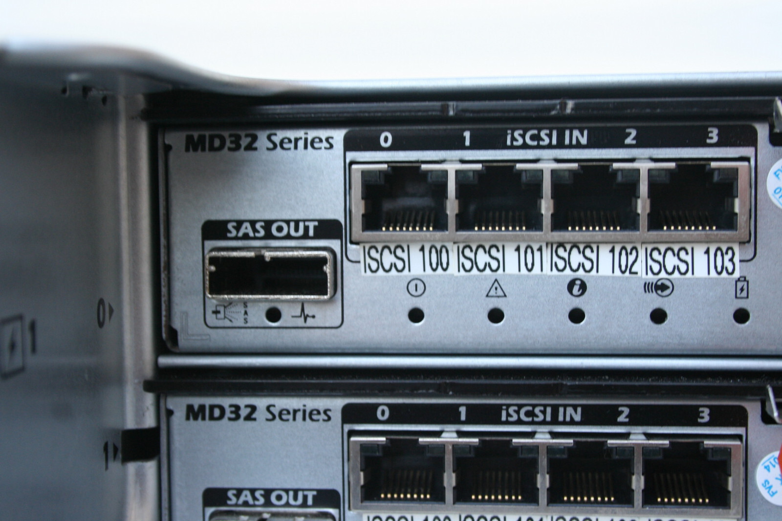 Dell powervault MD3220i E04J