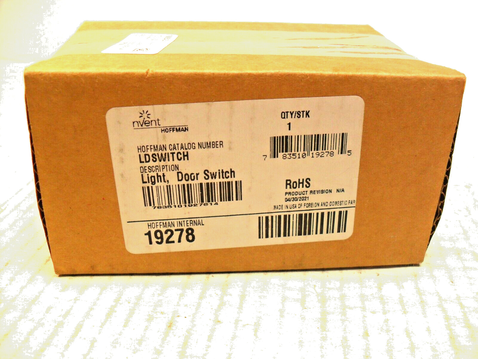 NvENT - LDSWITCH Touch-Safe UL Light Switch Sealed Factory Box