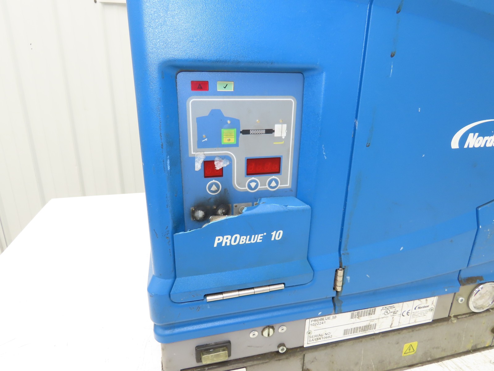 Nordson ProBlue 10 Hot Melt Glue Machine 480VAC 3Ph w/1039841 Transformer Base