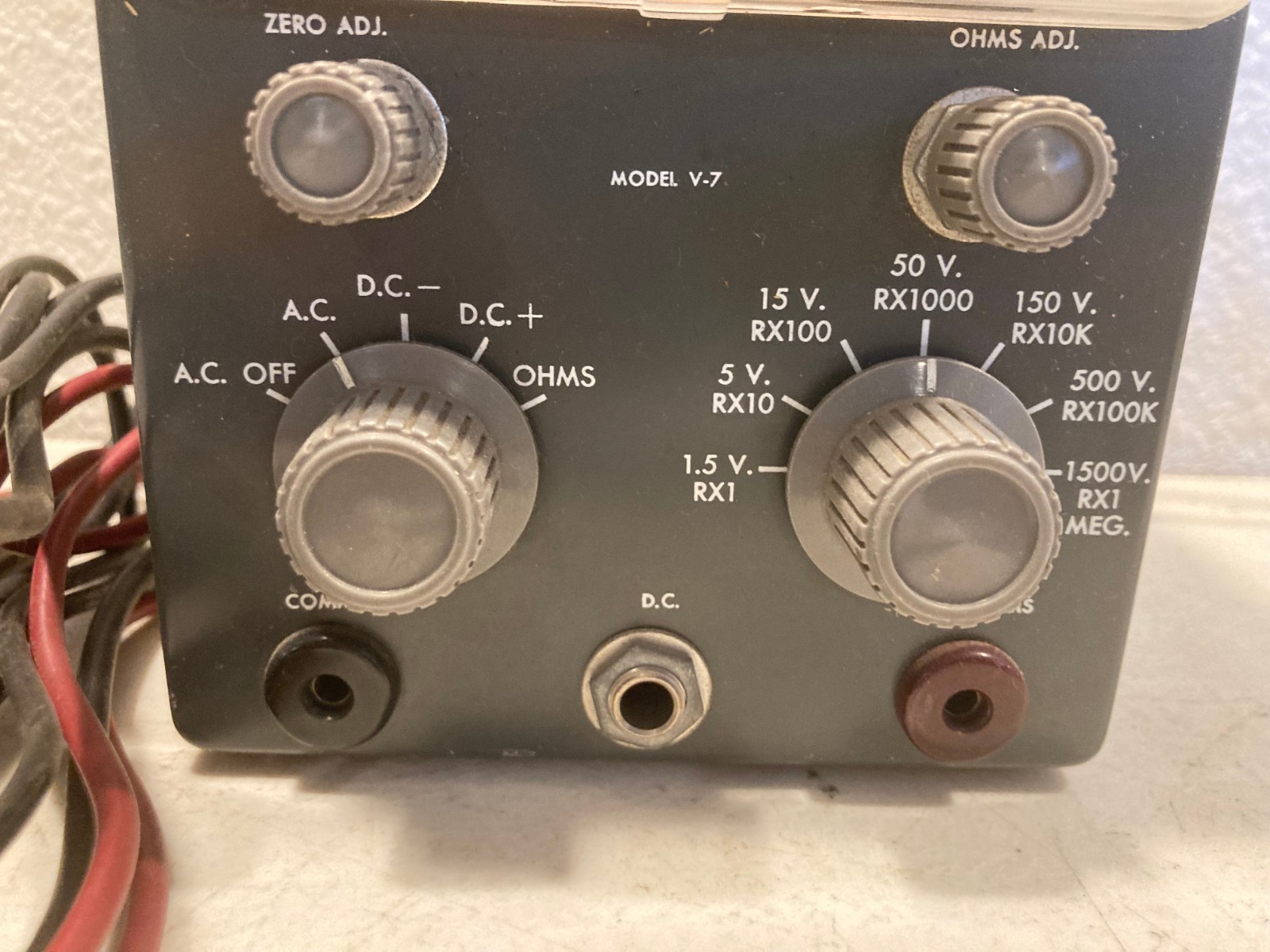 Heathkit Vacuum Tube Voltmeter - Model V-7A