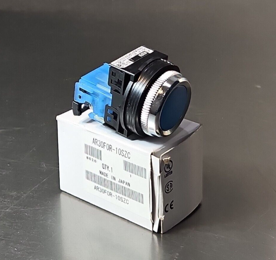 Fuji AR30FOR-10SZC Push button switch.                      Loc4D32