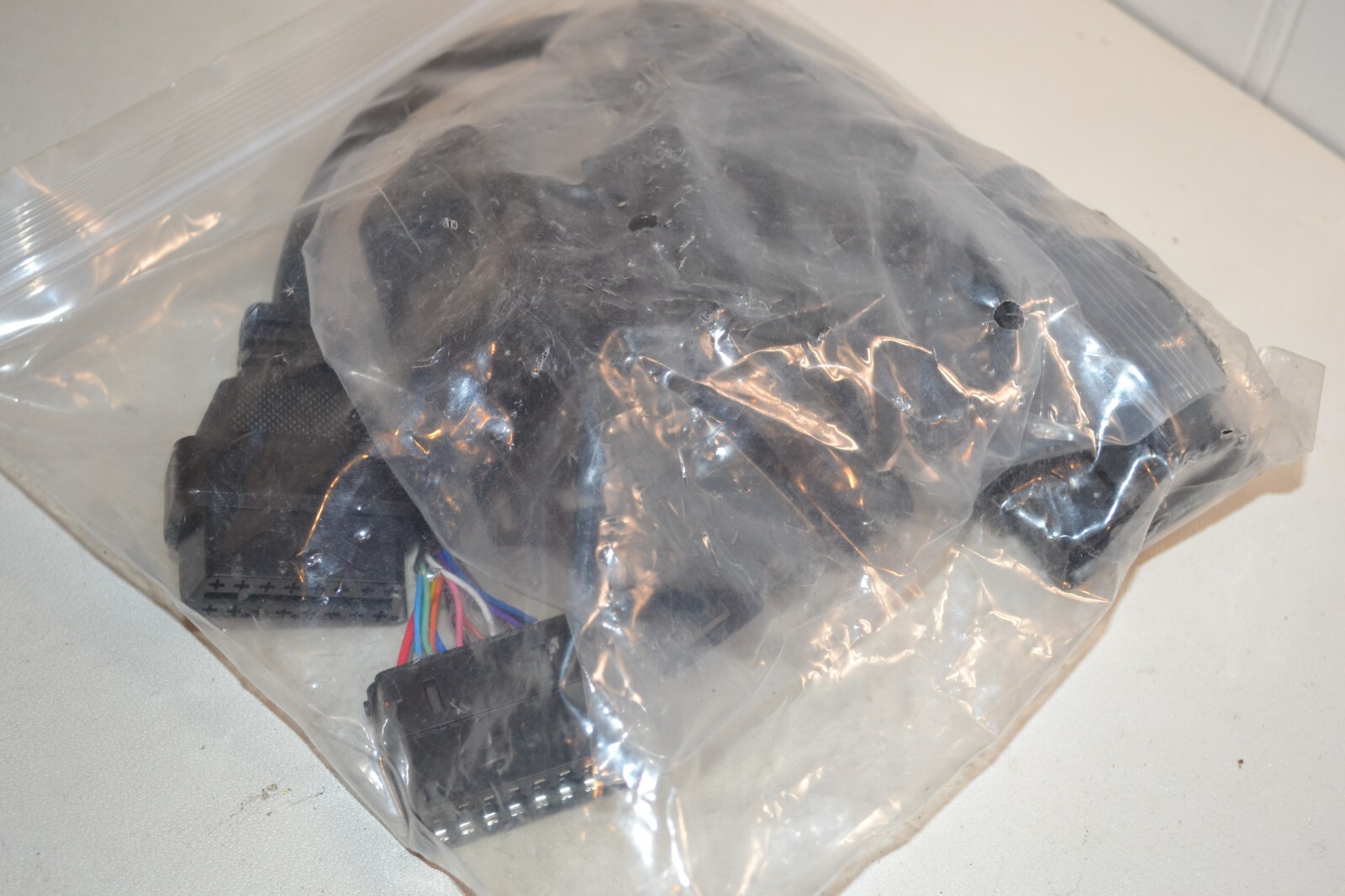 103573 Fleet Complete FT1 Light Duty Vehicle Y Cable Kit