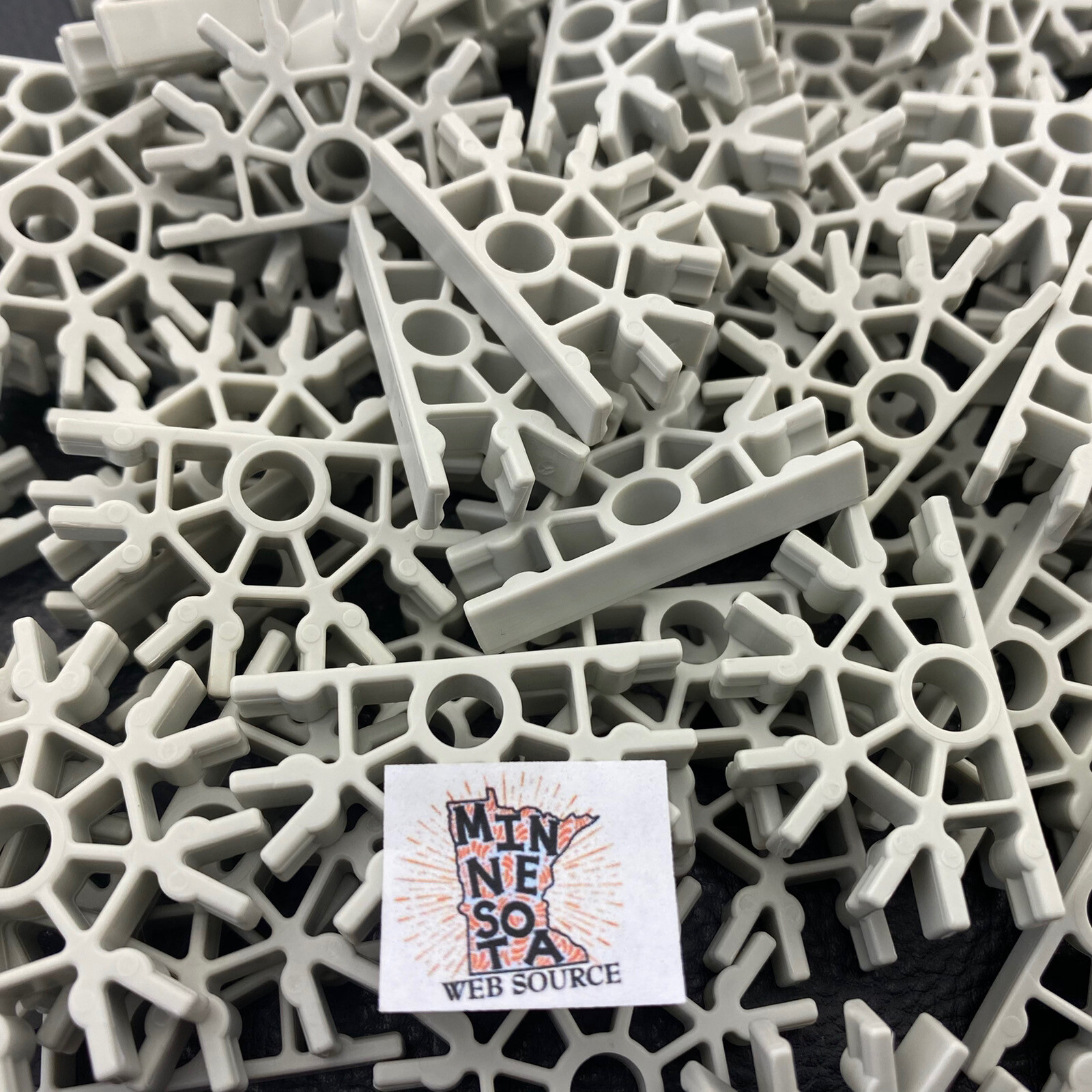 (400) K’NEX Light Gray 5‑Way Connectors – USED OEM – Standard