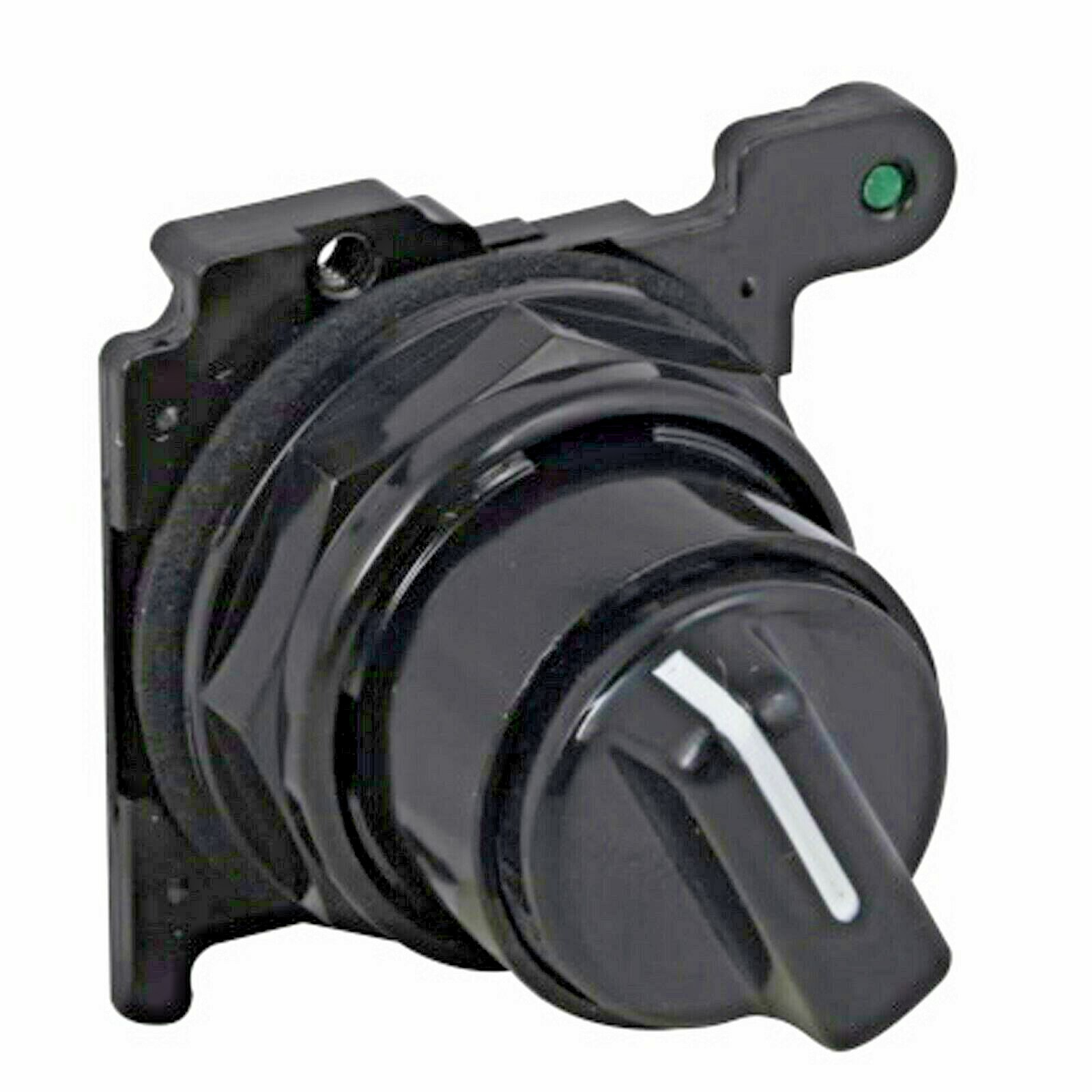 Cutler Hammer E34VEBK1 Heavy Duty 2-Position Selector Switch