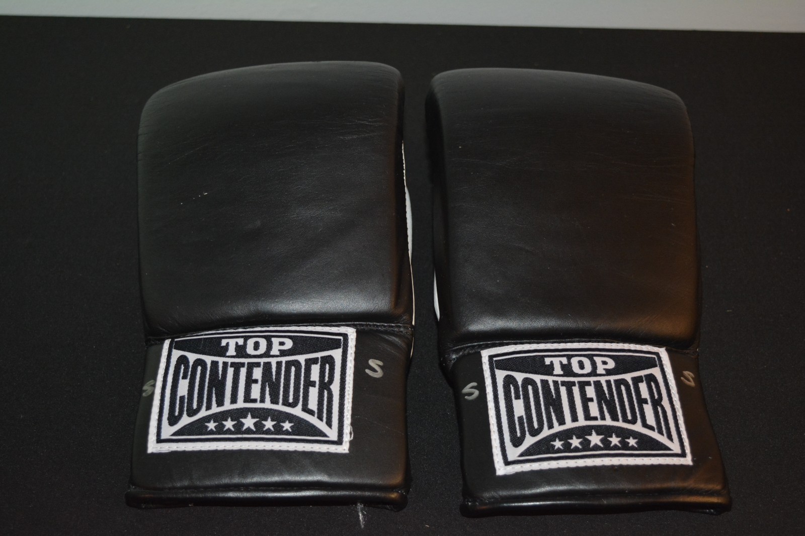 Top Contender Super Bag Glove Boxing Gloves Black Size    Small  Black & White