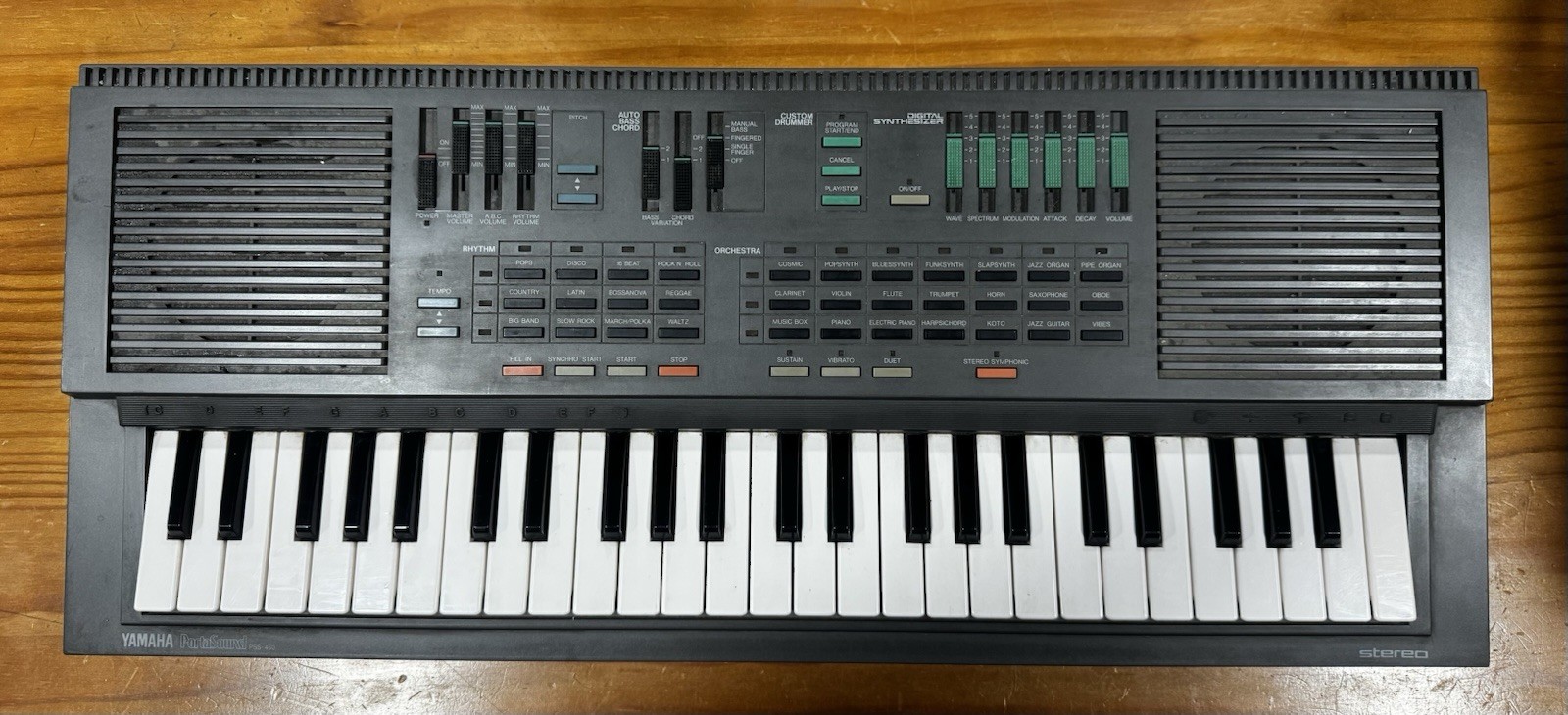 Yamaha PSS-460 PortaSound Synthesizer Keyboard NO ADAPTER but WORKS w/ BATTERIES