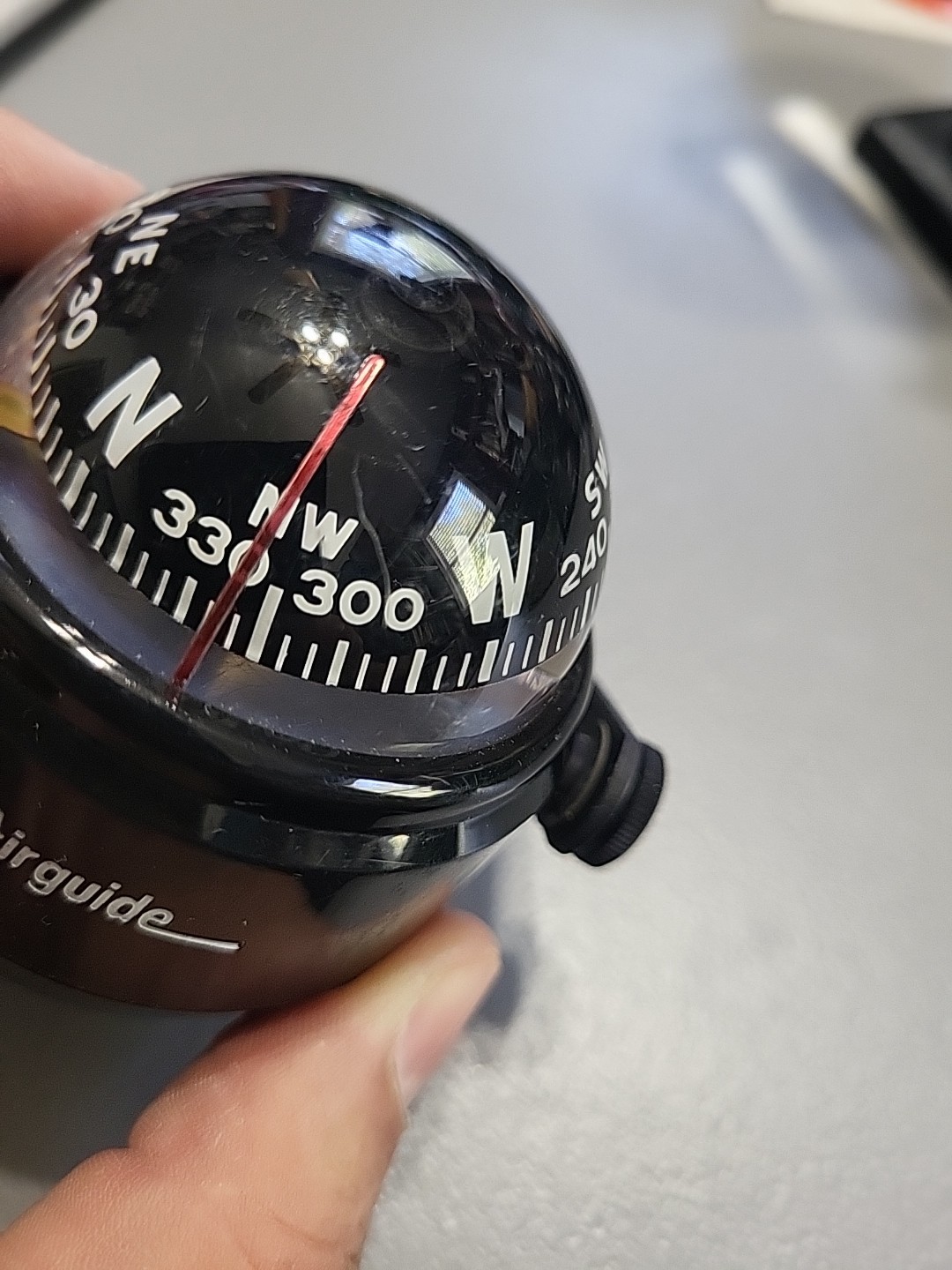 AIGUIDE COMPASS