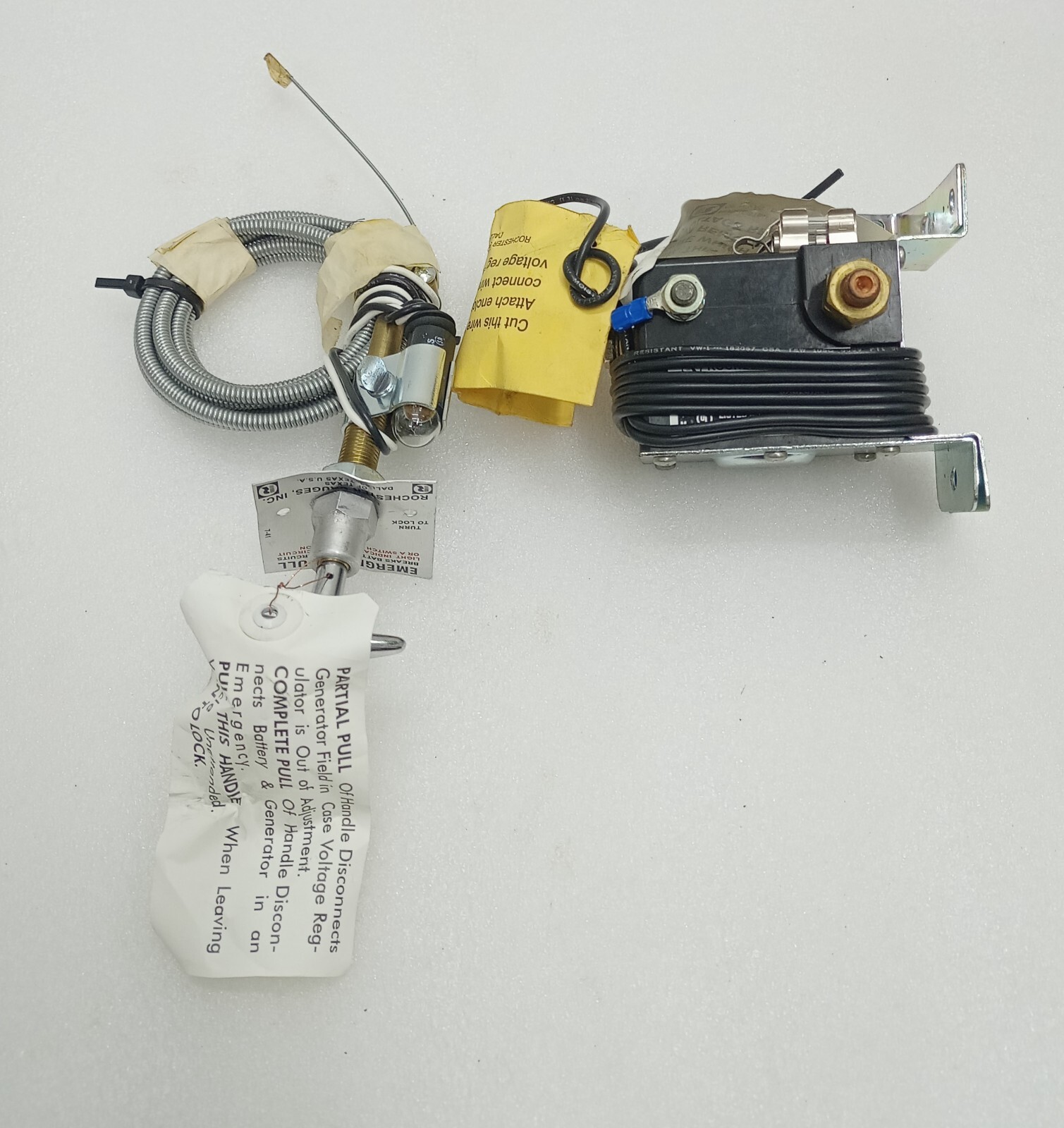 Rochester Gauges 2835 MAK-SAF Switch / Pull Cable / Caterpillar 9130404400
