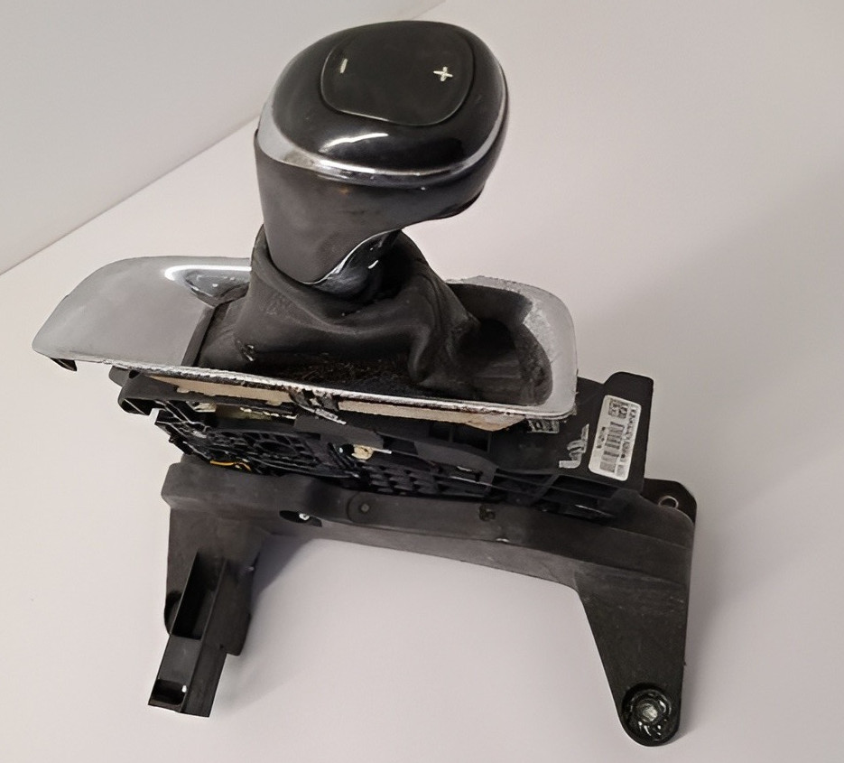 2016-2024 Chevy Malibu Automatic Trans Floor Gear Shifter Assembly OEM