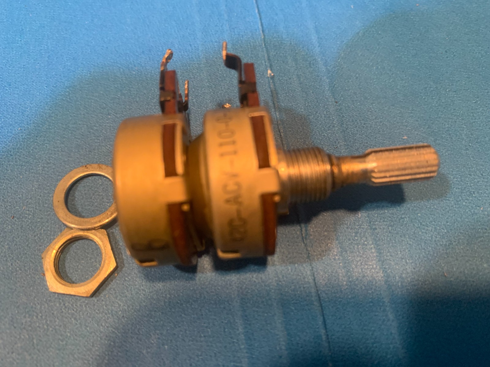 Pioneer QX-949 Stereo / Quad Receiver - Treble Potentiometer