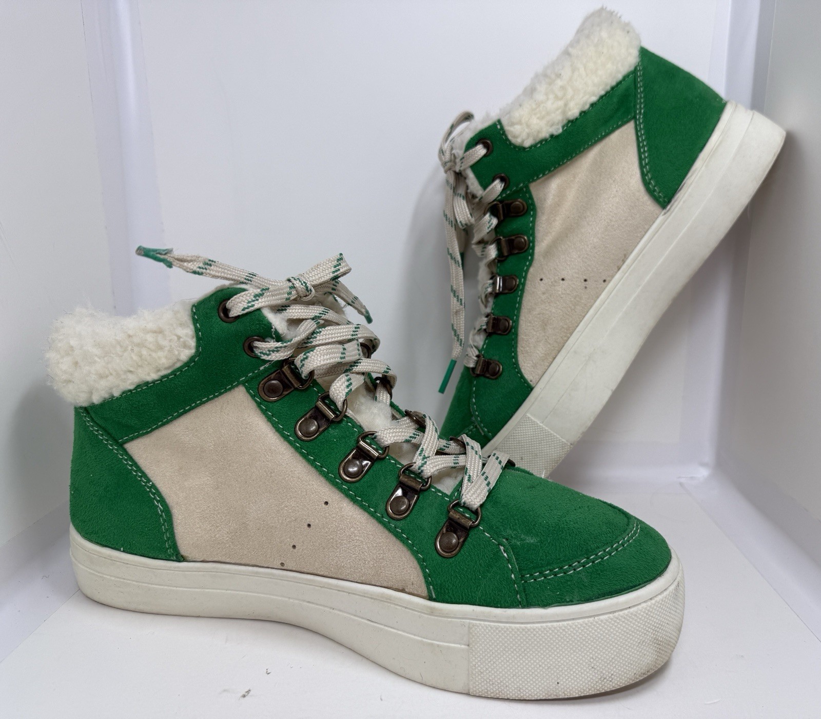 American Eagle Sz 9 Shearling & Suede Hi-Top Sneakers 9 /EU 40  FREE SHIP Womens