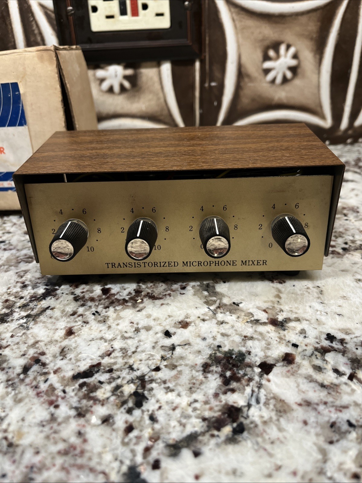Davco Monaural Microphone Mixer OT-04 - NOS