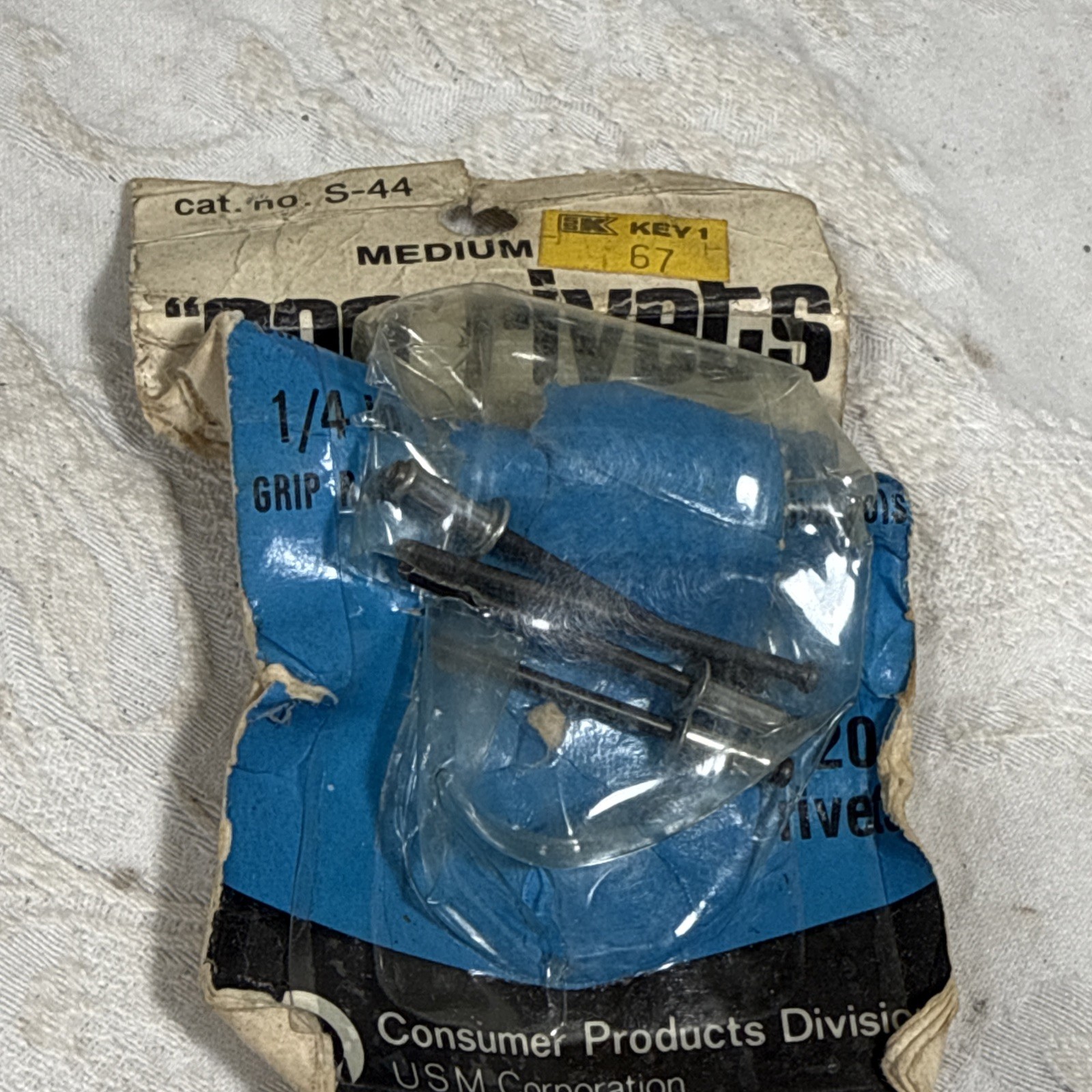 Pop Rivetool Kit K 110 Rivet Tool w Assorted Rivets Bostik Emhart in Package