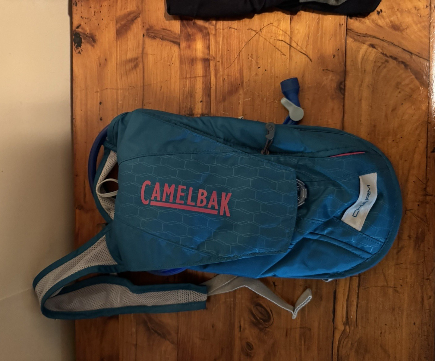 CamelBak Charm Hydration Pack 2L Reservoir Blue/Gray Adjustable Straps 1 Pocket