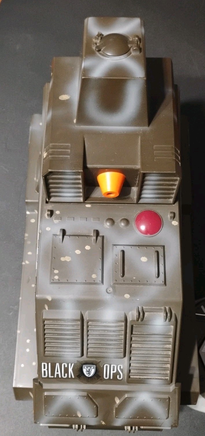 Ignite Black Ops Rc Tank Airsoft with remote. Read Description