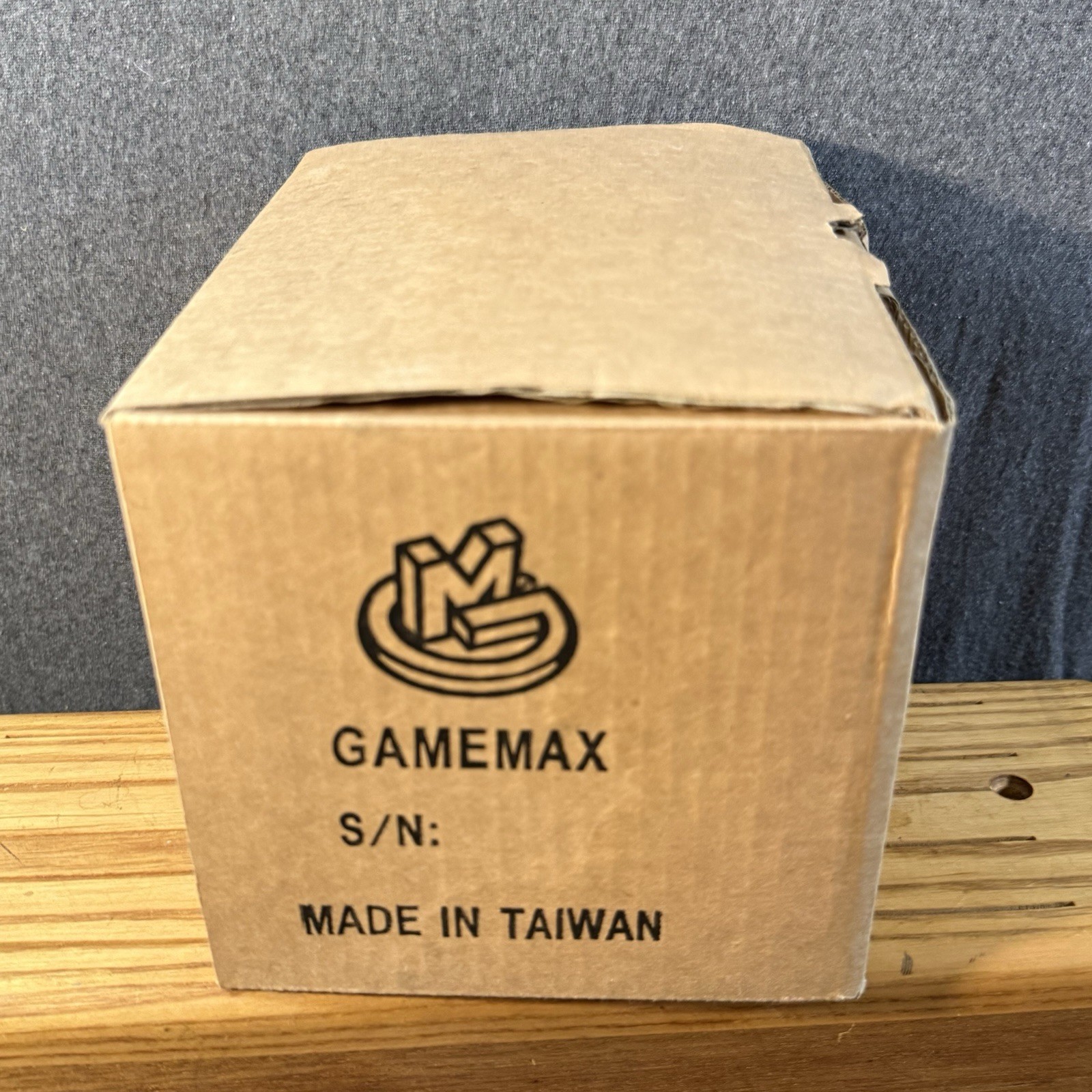 GAMEMAX BL-600H-US2 Bill Acceptor Validator NIB Includes Instruction Sheet