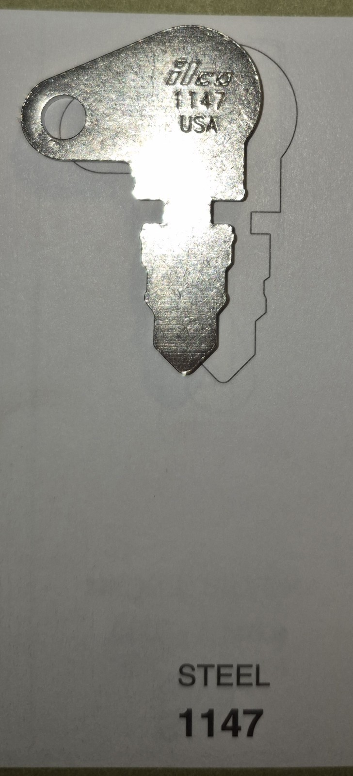 Ilco New 1147 Fitted Key For Lawn Tractors, Boats, Golf Carts And Others (1) Key