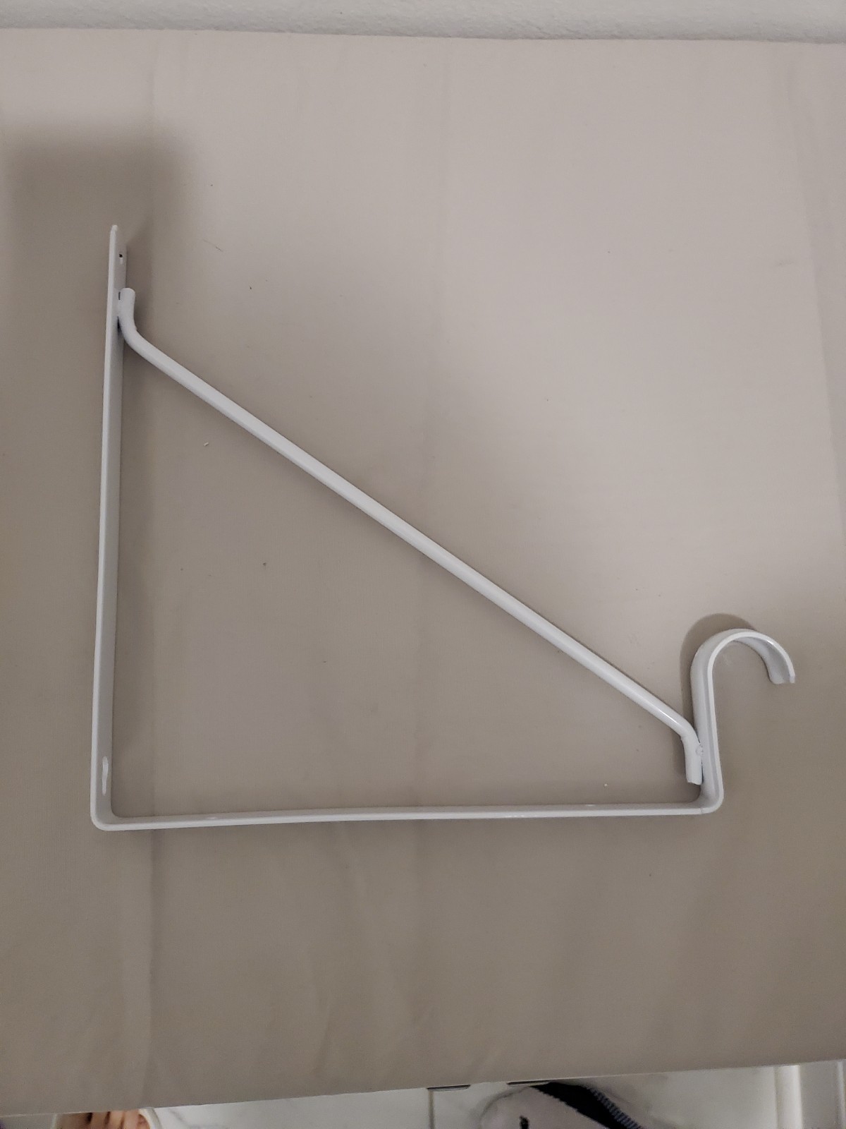 White Heavy-Duty Shelf Bracket and Rod Support