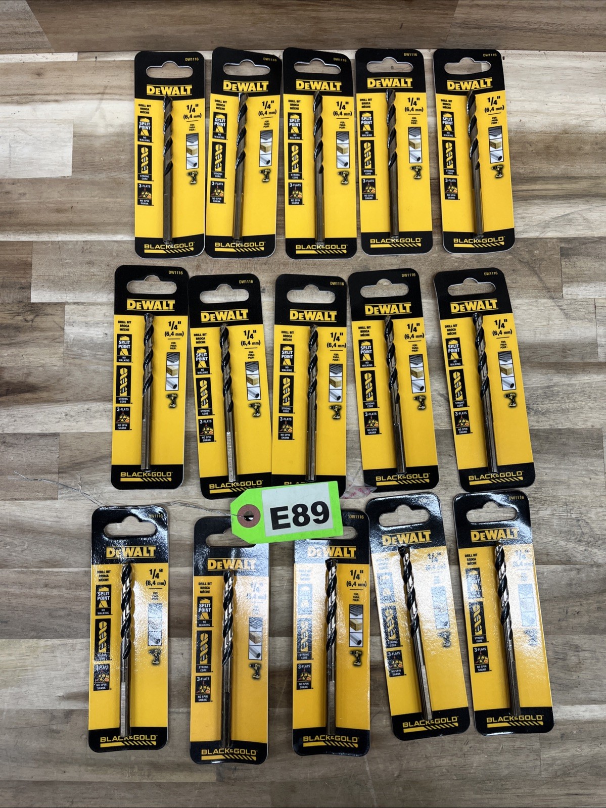 LOT OF 15 DeWalt BLACK AND GOLD 1/4 in. Split Point Drill Bit, DW1116 (E89)