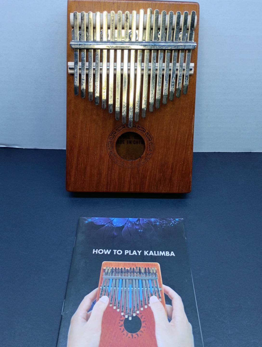 Kalimba Adult Thumb Piano 17 Note Wood With Instructions Never Used