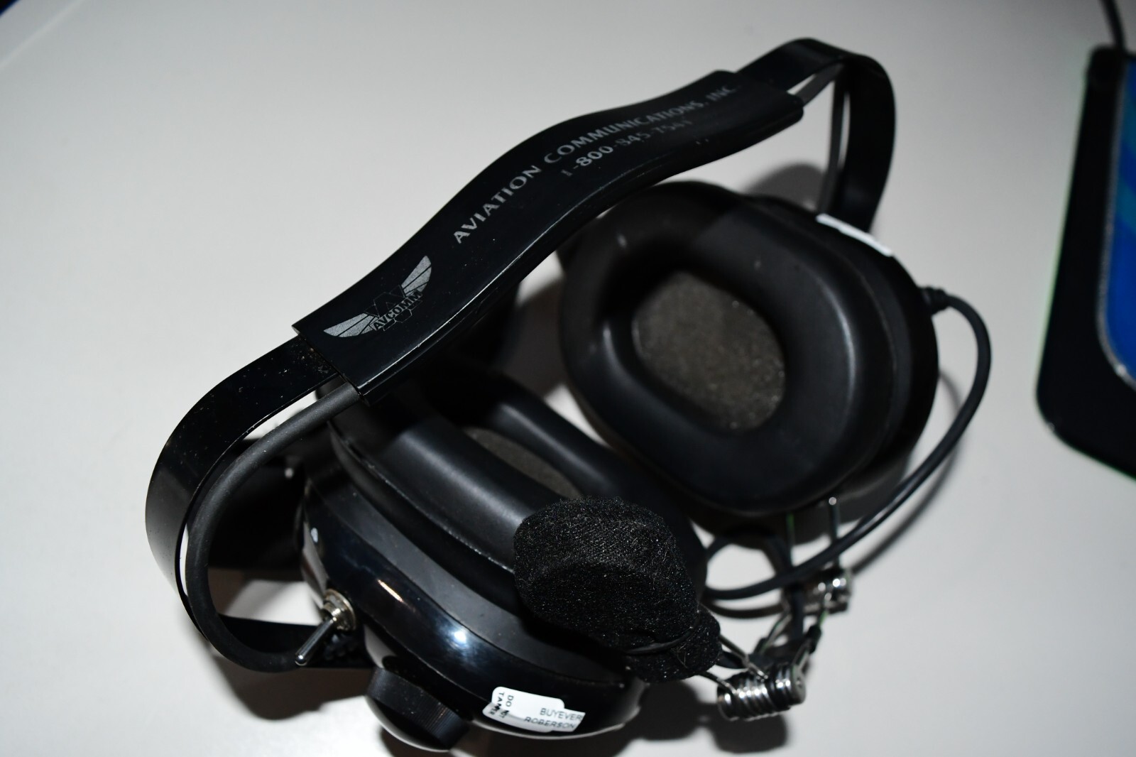 Avcomm Headset - Dual Plug - Aviation Communications Inc. UNKNOWN MODEL W3A3