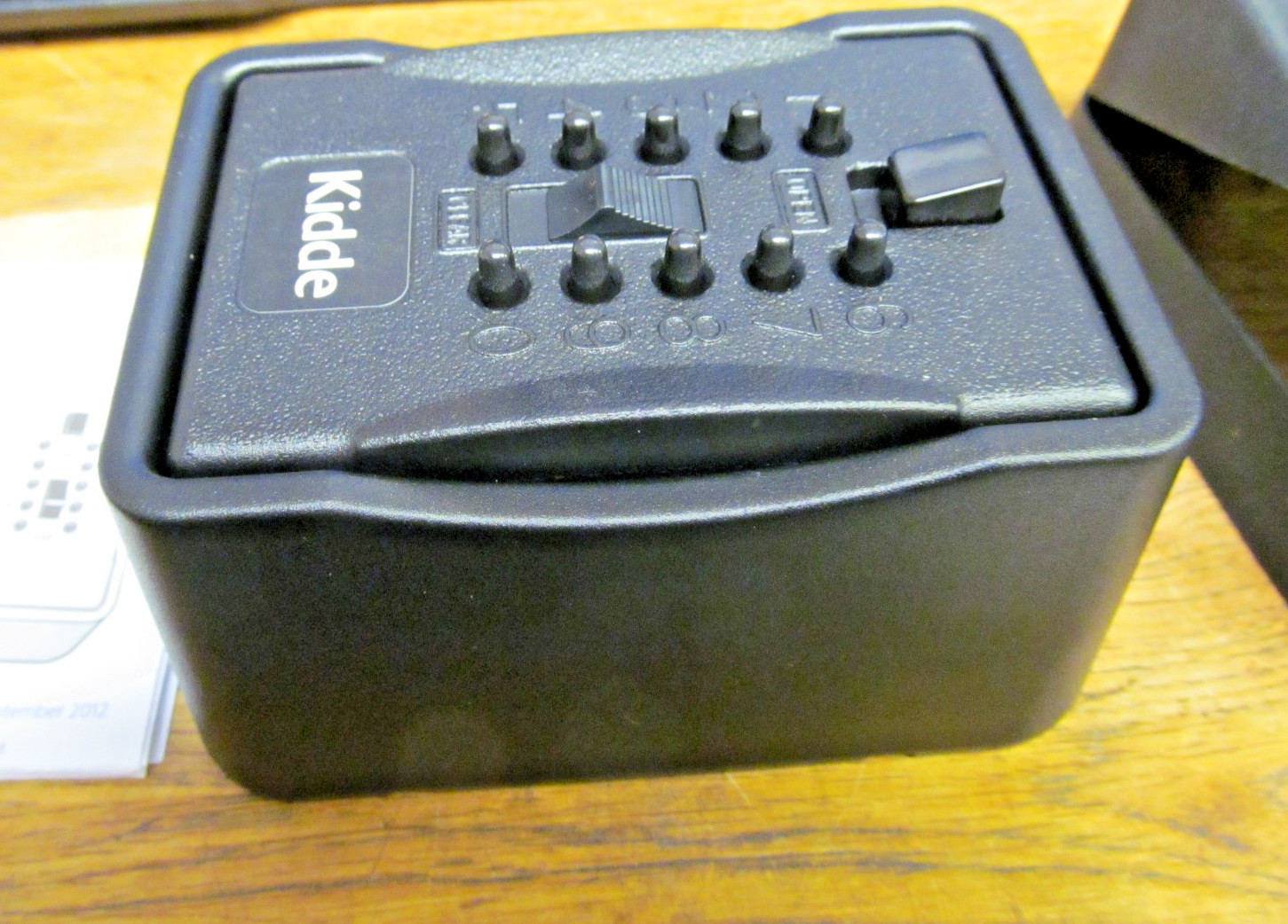 NEW OPEN BOX KIDDIE KEY SAFE PRO S7 PUSHBUTTON COMBINATION KEY BOX BLK FREE SHIP