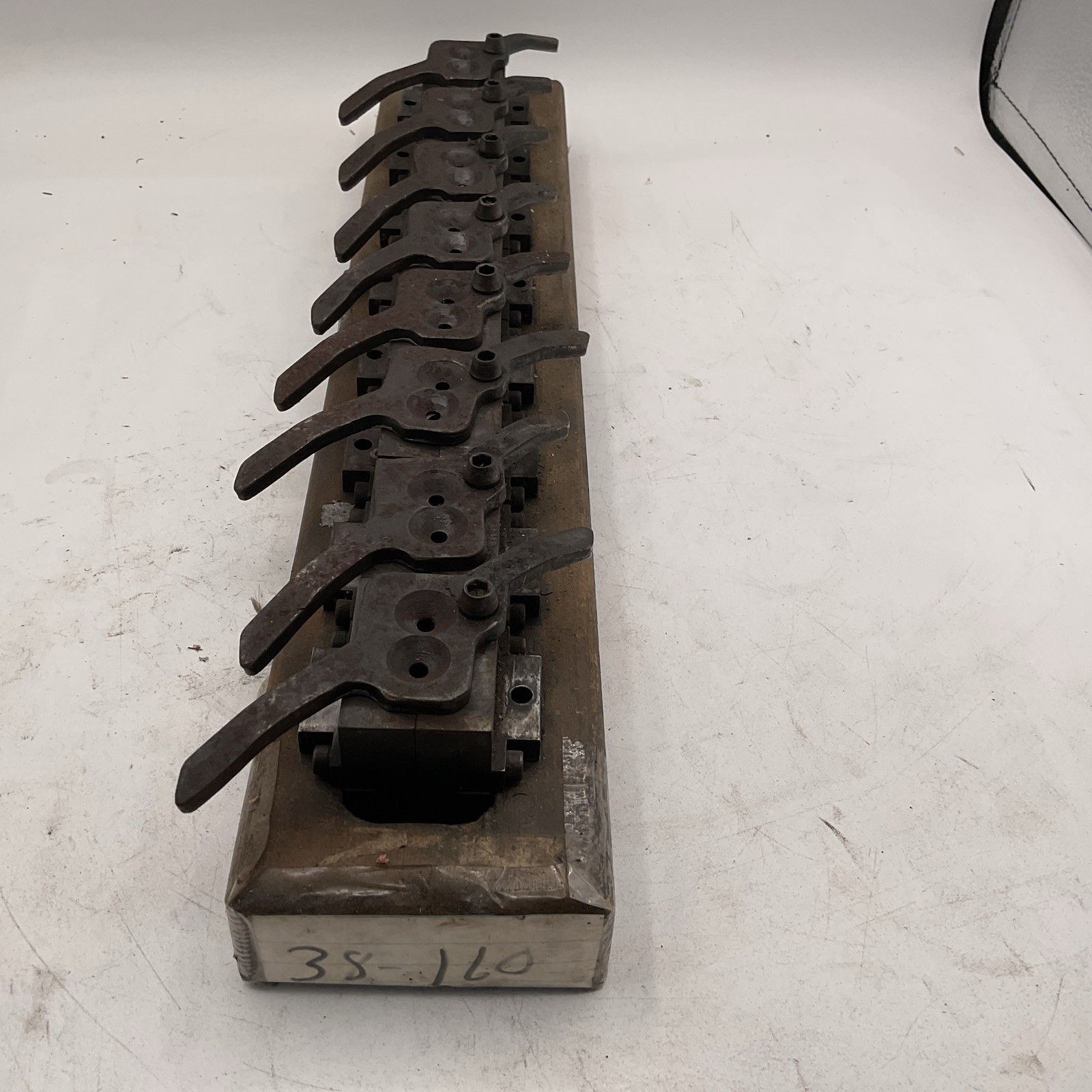 8 Magma Engineering 2 Cavity 38S/160/RN  Bullet Mold W/ Wood Holder 38 super