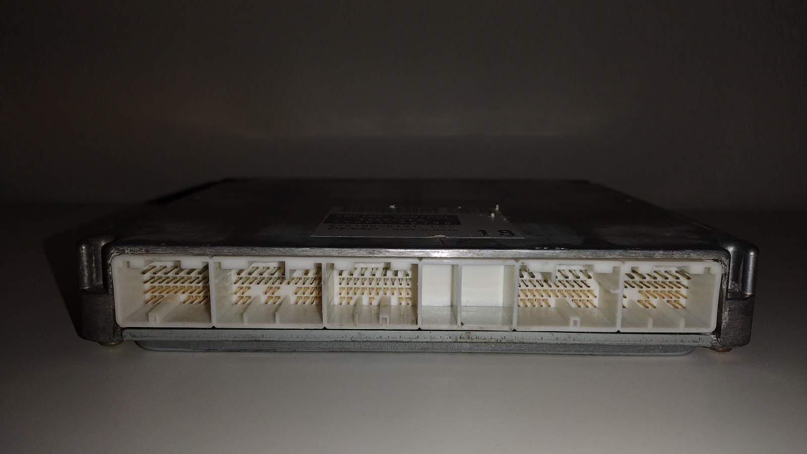 2005 Toyota Highlander 2.4L 2WD ECM/ECU computer module 89661-48740