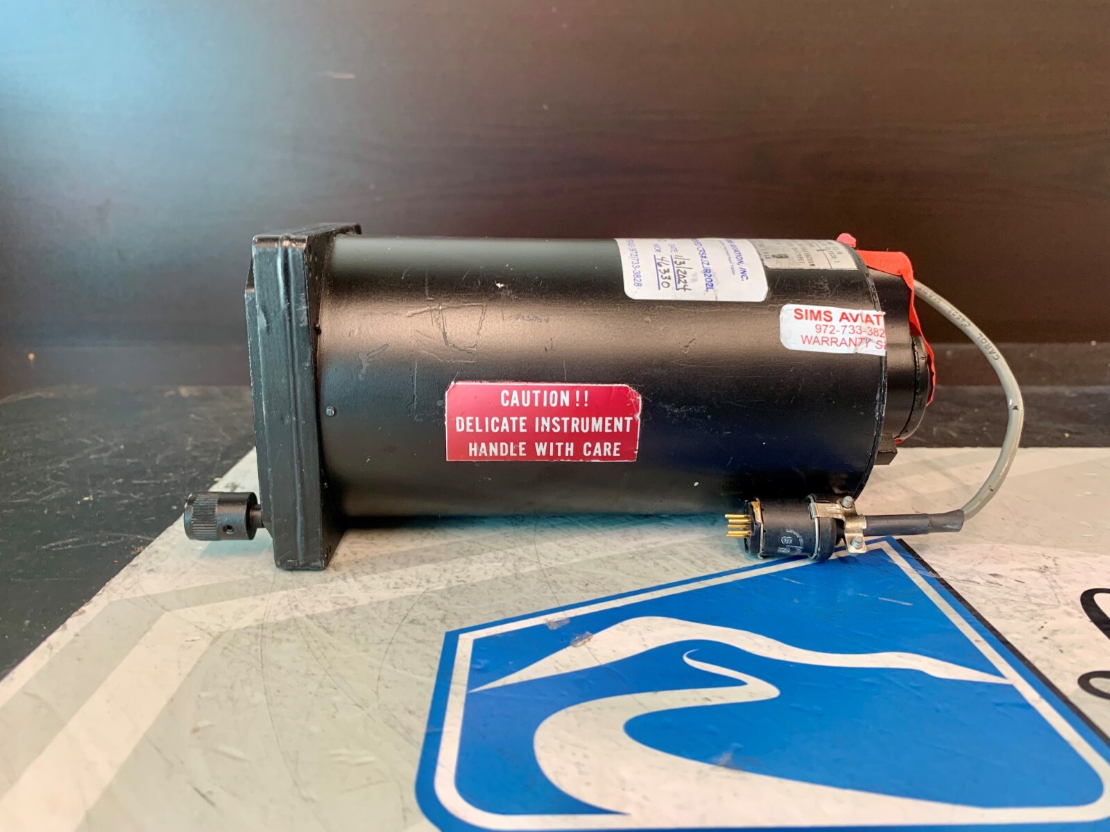 Attitude Gyro 1U367-207-8 Removed Working
