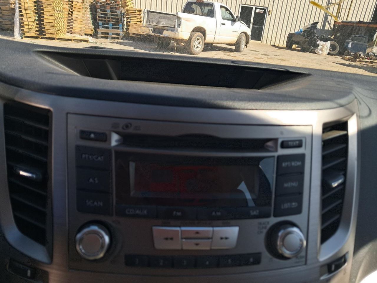 LEGACY 2013 Glove Box 4856119