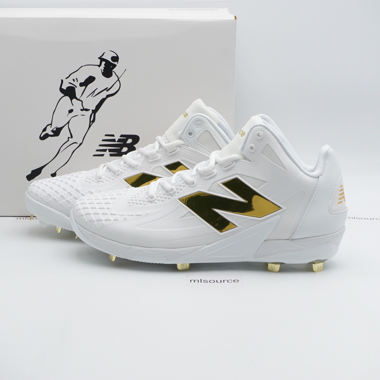 Size 9.5 Men's New Balance FuelCell Ohtani 1 Baseball Cleats MSHOWT1 White