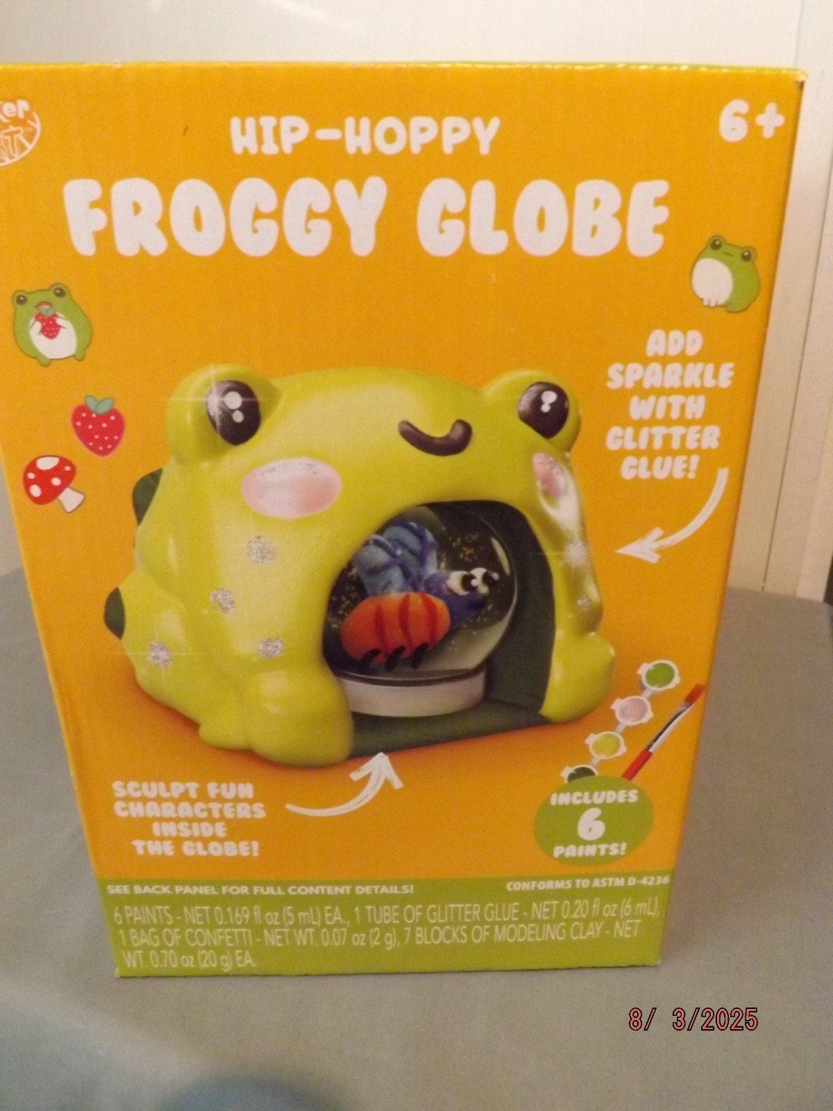 Hip-Hoppy Froggy Globe NEW