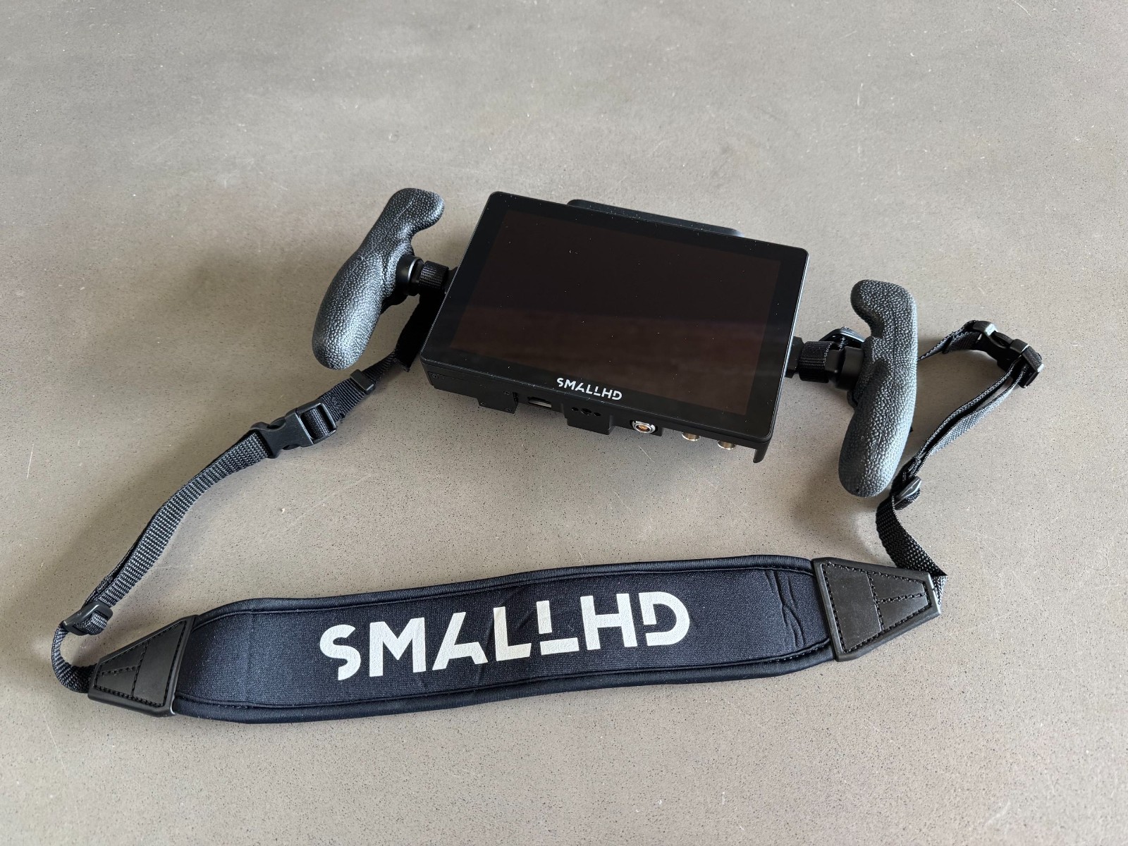 SmallHD CINE 7 Monitor + Bolt 6 750 RX Monitor Module Kit