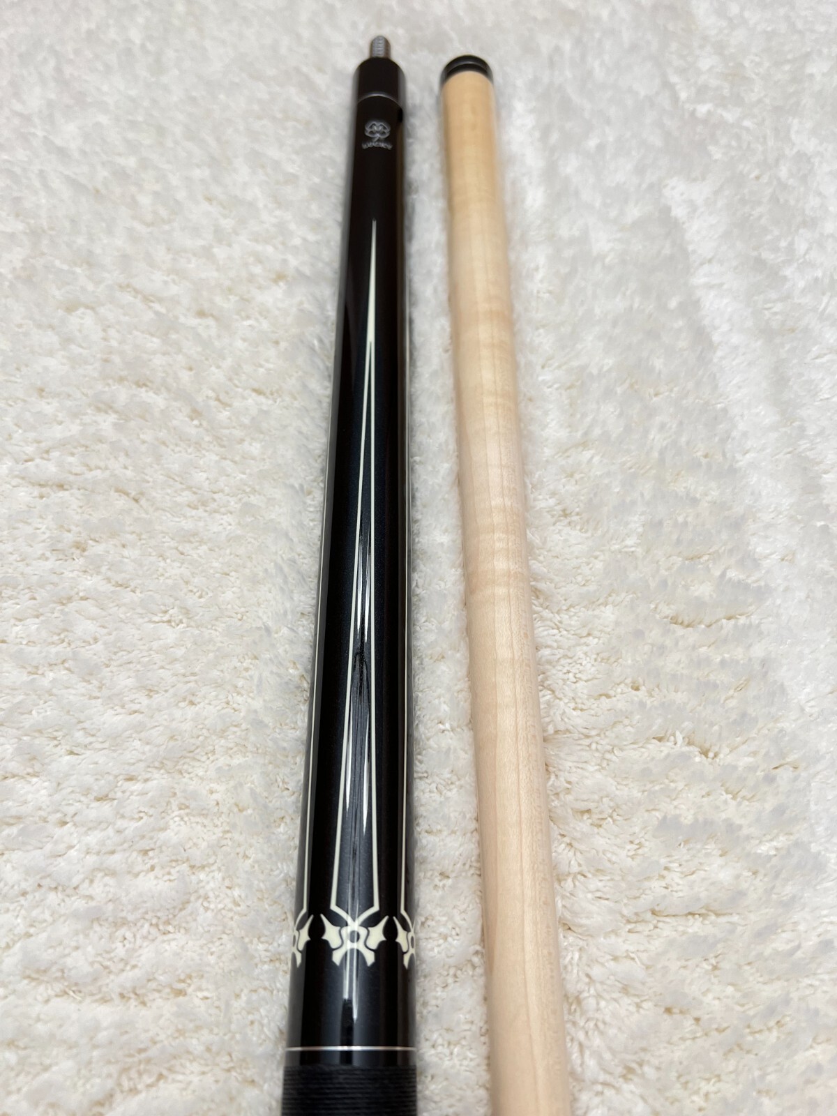 IN STOCK, New McDermott Lucky L16 Pool Cue, FREE Priority Shipping (Black)