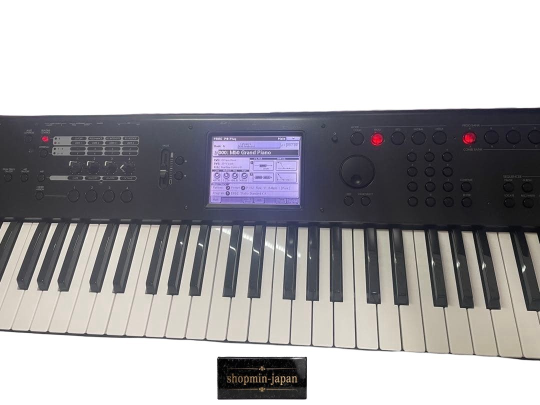 Korg M50-61 Music Workstation Synthesizer w Soft Case Pedal Manual from Japan