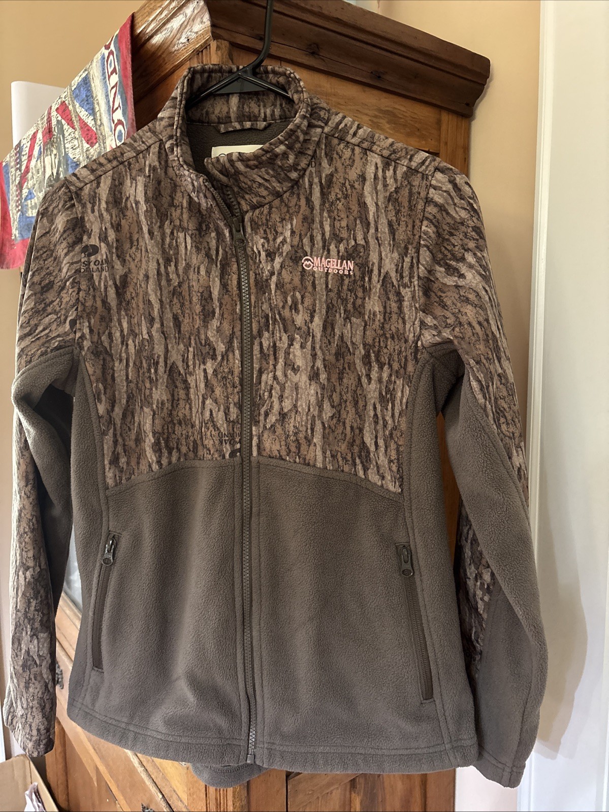 Magellan Realtree Jacket Women's Brown/Green Camo Hunting Full Zip. Size Small